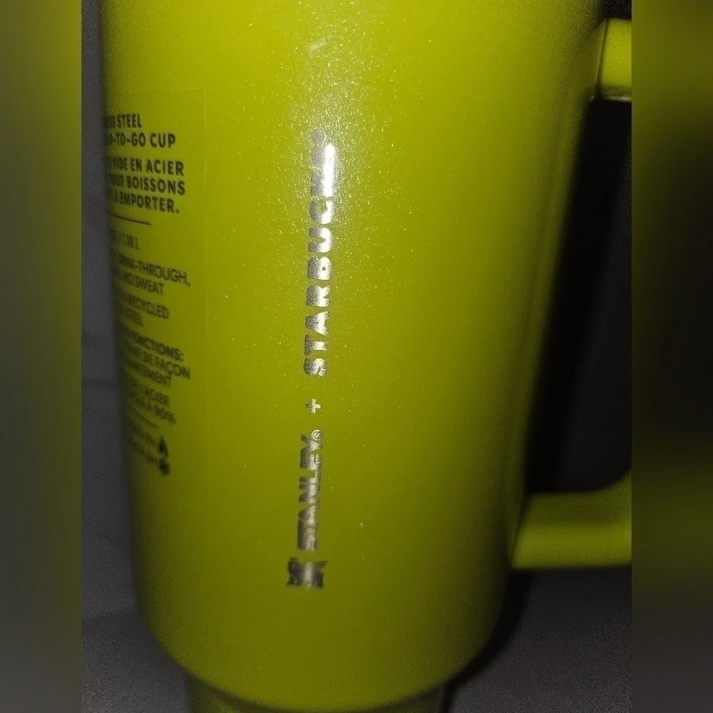 Stanley x Starbucks lime green Stanley- New Viral! - Picture 5 of 5